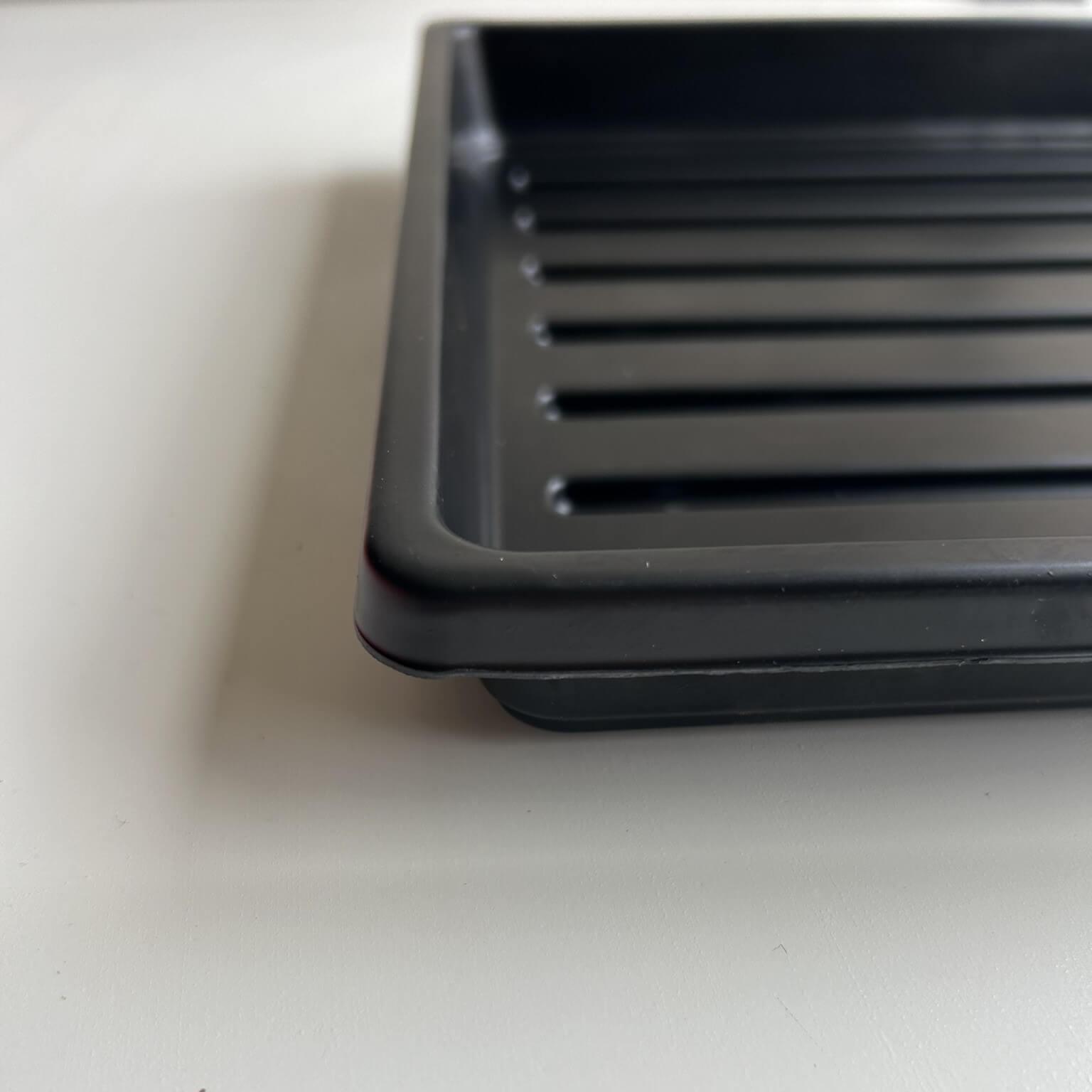 Detailfoto microgreens kweektray. Duurzaam stevig en professioneel. 